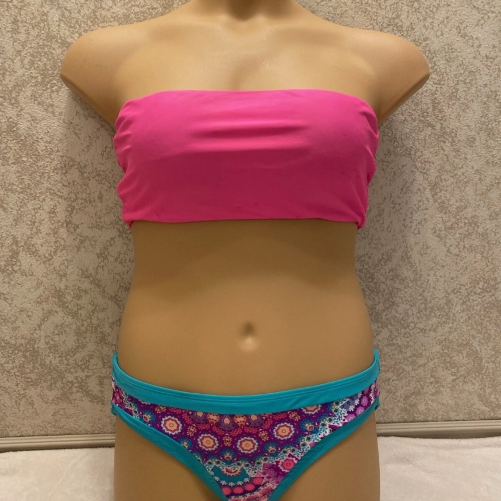 No Boundaries Hot Pink and Paisley Bikini Set